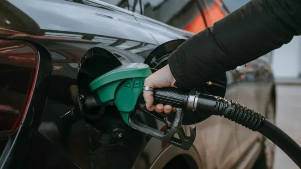 tankanje, petrol, bencin, črpalka