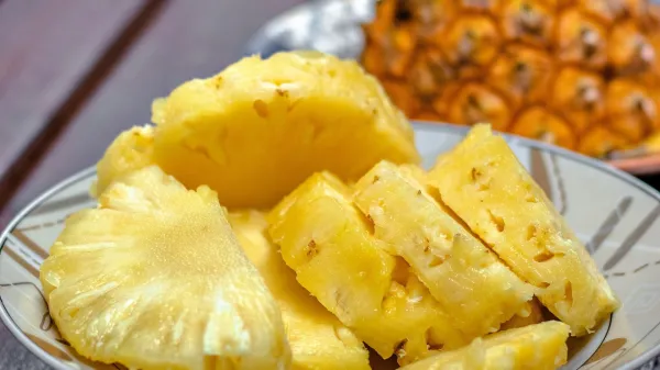 Ananas je odličen vir vitamina C ter vitaminov iz skupine B.