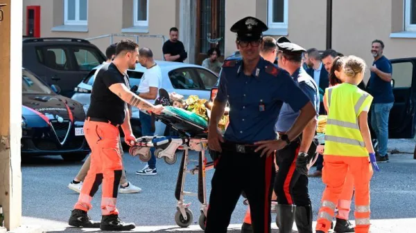 Trst, napad, 39-letnica, pridržali 4 tujce