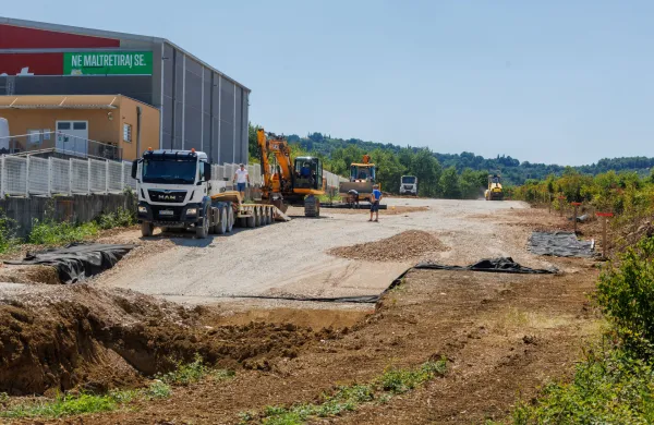 Nov krak Južne ceste za razbremenitev prometa proti sredi&scaron;ču Izole