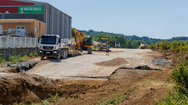 Nov krak Južne ceste za razbremenitev prometa proti sredi&scaron;ču Izole