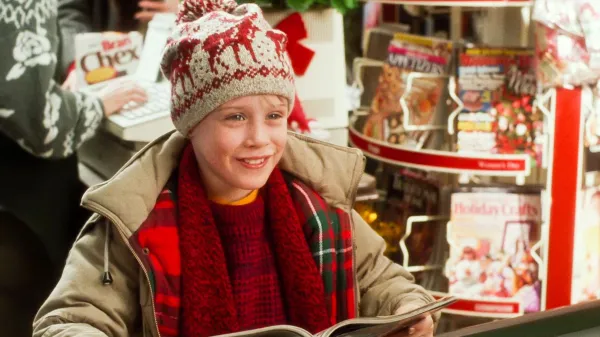 Macaulay Culkin se po 30 letih morda vrača v fran&scaron;izo Sam doma
