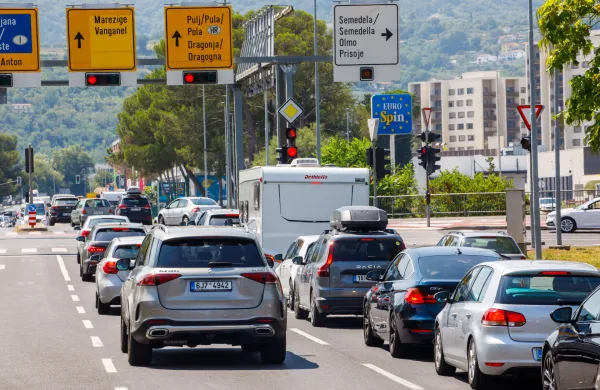 Koper, 1.8.2026Promet, Kolone proti Hrva&scaron;ki