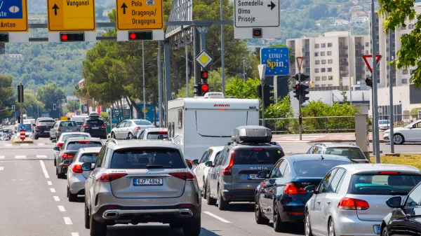Koper, 1.8.2026Promet, Kolone proti Hrva&scaron;ki
