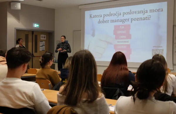 Znanje, ki odpira nove priložnosti - tudi ob redni zaposlitvi