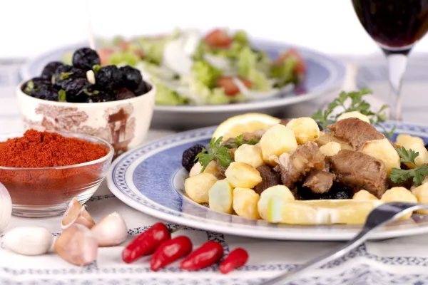 Close up view of a Portuguese meal of cooked meat with potatoes.,Image: 168726607, License: Royalty-free, Restrictions:, Model Release: no, Credit line: Mauro Rodrigues/Panthermedia/Profimedia