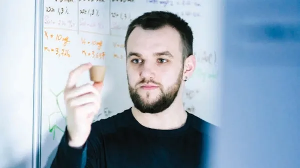 (INTERVJU) Valentin Frechka: Ne le papir iz listja, ampak spremenjen način razmi&scaron;ljanja