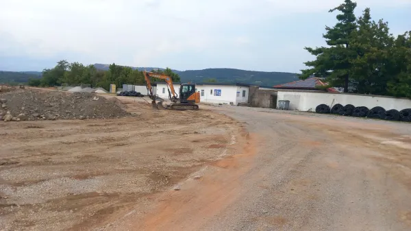 Na stadionu Trnovo danes gradbi&scaron;če, kmalu sodoben &scaron;portni center.