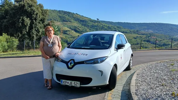 Ko avtobus ni dovolj, na pomoč priskočijo prostovoljci