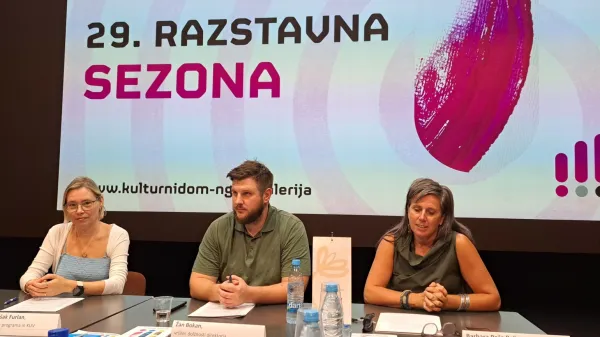 Biti prostor odprtosti, radovednosti in skupnega doživljanja umetnosti