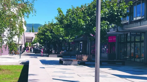 varnostna problematika center Nova Gorica Trgovska Kidričeva 20 podjetniki javno pismo brezdomni 