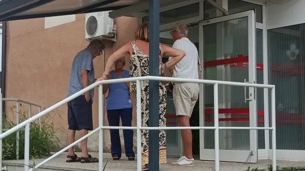Po jutranjem navalu so v Olmu hitro odpravili čakalno vrsto, tako da je vpisovanje k novemu zdravniku potekalo hitro in tekoče. 