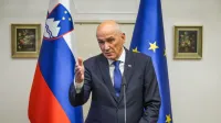 Predsednik vlade Janez Jan&scaron;a