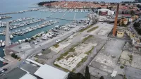 Izola, 07.03.2023Izola, posnetki iz zraka, dron, avio posnetki, nekdanja tovarna Argo, Argo, Argolina