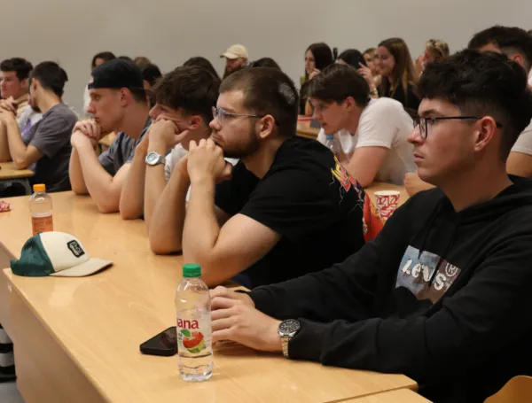 Svetovni dan managerjev: Vloga dobrega vodenja in pomen izobraževanja na UP Fakulteti za management