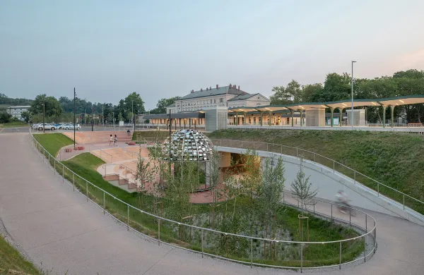 Nagrajena nadgradnja železni&scaron;ke postaje Nova Gorica je delo arhitekturnega biroja SADAR + VUGA.