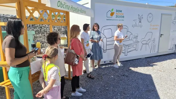 Na Kozini so odprli &scaron;prvega od &scaron;trih kotičkov ponovne uporabe.
