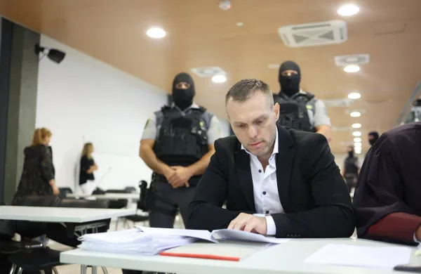 Zaradi izločenih dokazov se ru&scaron;i obtožba v primeru umora