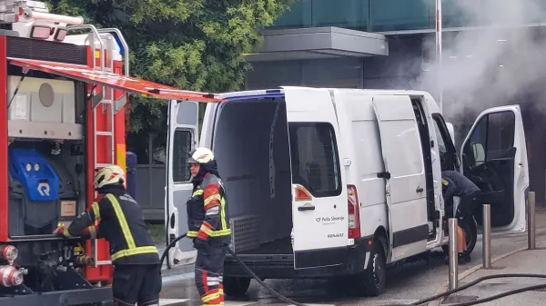 Nova Gorica požar kombi