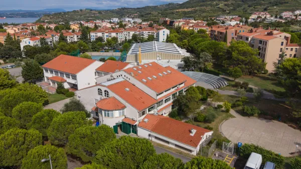 Izola, Osnovna &scaron;ola Livade