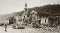 Posnetki posledic potresa 6.maja 1976 v Breginjskem kotu in posočjuavtor Miro Cencič /Primorske novice fotografije v arhivu Gori&scaron;kega muzeja----------------------na posnetkih Breginj
