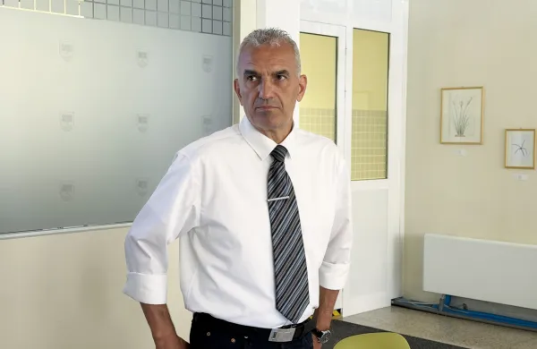 Besede župana Strmčnika, da ne bo več kandidiral, so vedno manj odločne