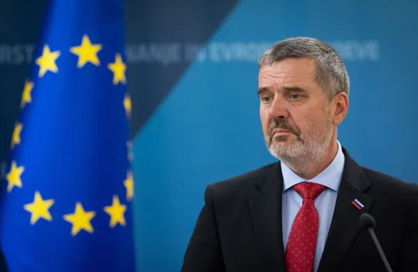 Ljubljana, Ministrstvo za zunanje in evropske zadeve.Obisk hrvaskega zunanjega ministra Gordana Grlica Radmana.Novinarska konferenca zunanjih ministrov Slovenije in Hrvaske, Toneta Kajzerja in Gordana Grlica Radmana.