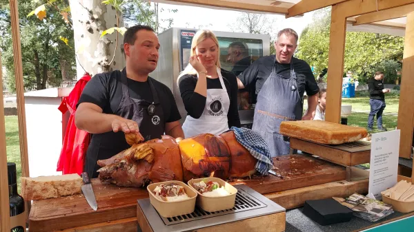 Brezmejni okusi EPK nadgradnja Okusi ob meji Nova Gorica Brezmejni okusi EPK nadgradnja Okusi ob meji Nova Gorica župana Samo Turel Rodolfo Ziberna minsitrica za kmetijstvo Mateja Čalu&scaron;ić