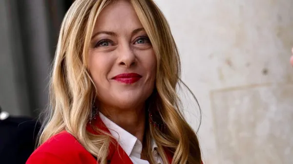 Premierka Giorgia Meloni je napovedala, da bodo v &scaron;olah v Italiji prepovedali burke in nikabe.