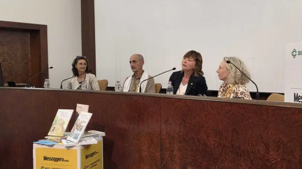Pravljice iz Rezije in uvrstitev na prestižni Unescov seznam so na festivalu predstavili Elisabetta Lippolis (IBBY Italija), Roberto Dapit (Univerza v Vidmu), Luigia Negro (Muzej rezijanskih ljudi) in Martina Kafol (ZTT)