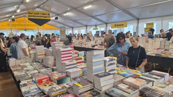 Pordenonelegge velja za enega najpomembnej&scaron;ih italijanskih literarnih festivalov.
