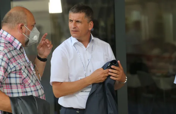 Bo Cvetko Sr&scaron;en ponovno prevzel vodenje Telekoma Slovenije? 