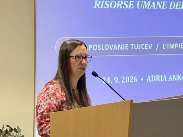 Direktorica Ljudske univerze Koper Tina Rožac