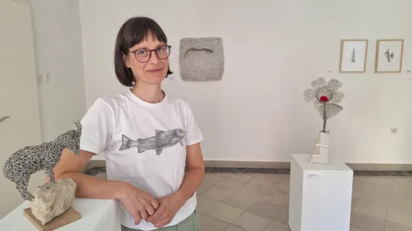 Katja Smerdu: V bran naravi in življenju, ki ju sodobni človek vse bolj ogroža