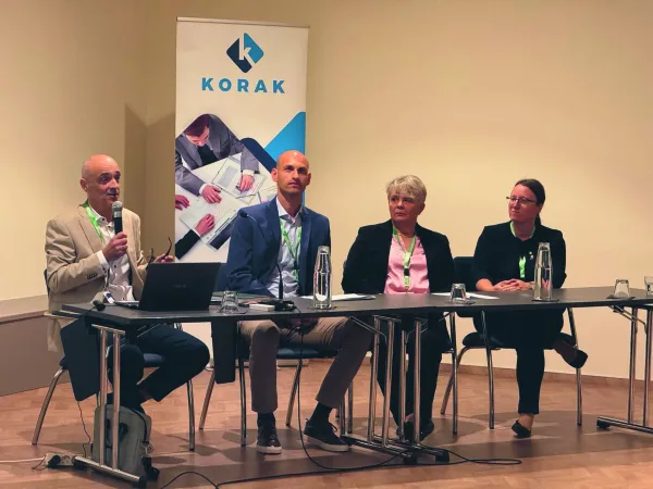 obalni kadrovski izzivi, Koper, zaposlovanje, tujci, Vladimir Popovič (prvi levo)