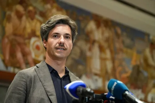 Luka Mesec, Levica