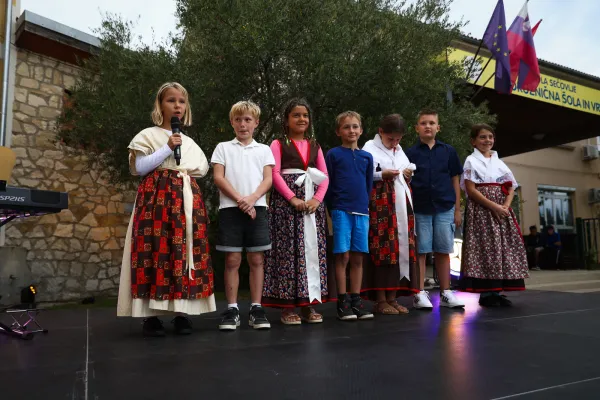 V Sv. Petru so odprli prenovljeno &scaron;olo