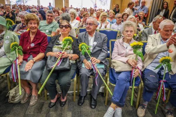 Tradicionalna slovesnost ob srečanju biv&scaron;ih tabori&scaron;čnic in tabori&scaron;čnikov, izgnank in izgnancev, ukradenih otrok in njihovih svojcev, slavnostna govornica je bila predsednica republike Nata&scaron;a Pirc Musar.