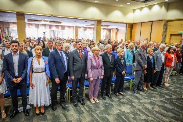Tradicionalna slovesnost ob srečanju biv&scaron;ih tabori&scaron;čnic in tabori&scaron;čnikov, izgnank in izgnancev, ukradenih otrok in njihovih svojcev, slavnostna govornica je bila predsednica republike Nata&scaron;a Pirc Musar.