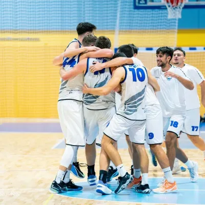 Dubaj čaka Barcelono, Portorož pa ajdovske goste