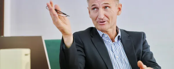 Maribor - Filozofska fakulteta - Intervjuji - Portret - Miran Lavrič - Avtor: Andrej Petelin&scaron;ek