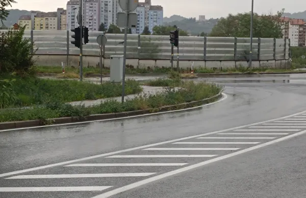 Pe&scaron;pot z Vetri&scaron;ča do sredi&scaron;ča naj bo bolj zelena, tako bi zmanj&scaron;ali tudi uporabo motornih vozil