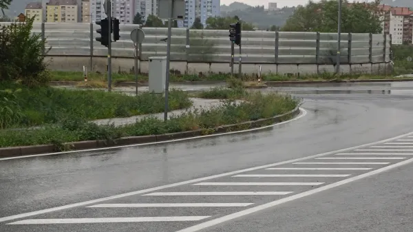 Pe&scaron;pot z Vetri&scaron;ča do sredi&scaron;ča naj bo bolj zelena, tako bi zmanj&scaron;ali tudi uporabo motornih vozil