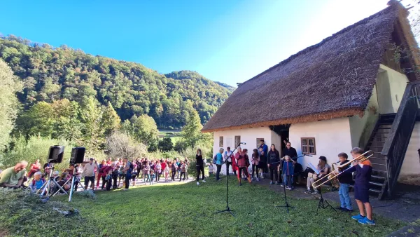 Tisti jesenski pohod je bil lep&nbsp;...