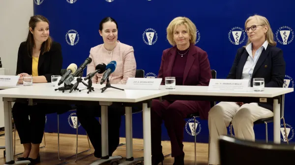 Novinarska konferenca pred svetovnim dnevom paliativne in hospic oskrbe s predstavitvijo razvoja in stanja oskrbe v Sloveniji.