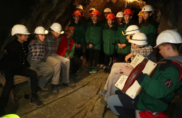 Enkrat je bil (in je &scaron;e) en majhen &scaron;krat