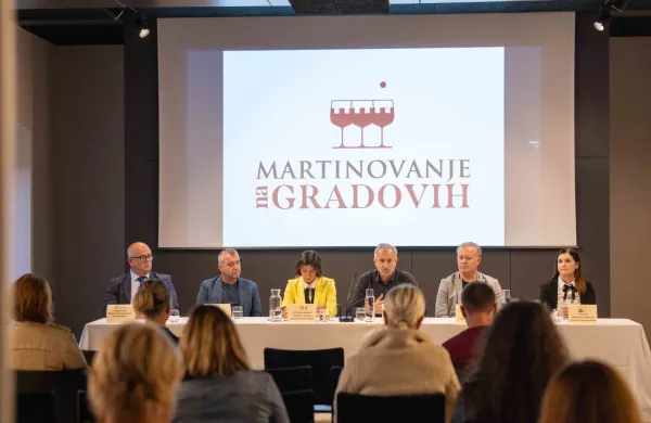 Martinovanje na gradovih bo 7. novembra povezalo pet prizori&scaron;č na Krasu in v Vipavski dolini v skupno zgodbo vina, kulinarike, kulturne dedi&scaron;čine in doživetij.