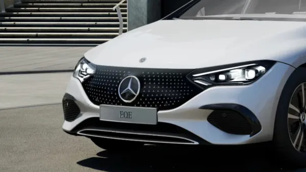 Leasing hi&scaron;a je očitno najela zasebnega detektiva, ki je na&scaron;el "ukradenega" mercedesa v Portorožu.