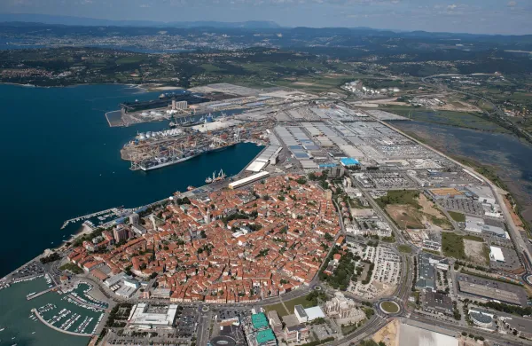 koper mesto luka