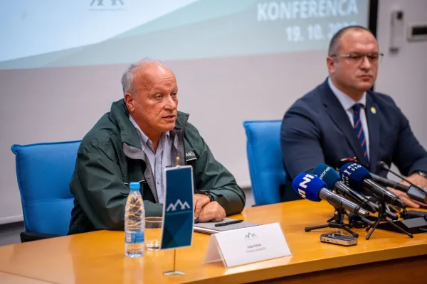 Du&scaron;an Pečnik s Finančne uprave RS in direktor Uprave kriminalistične policije na Generalni policijski upravi Mitja Jager